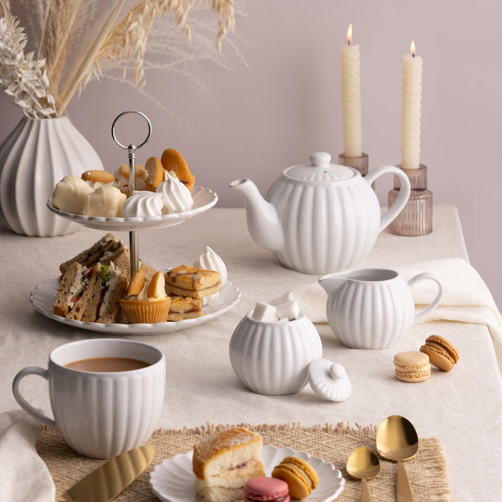 P&K Luxe 2 Tier Cake Stand