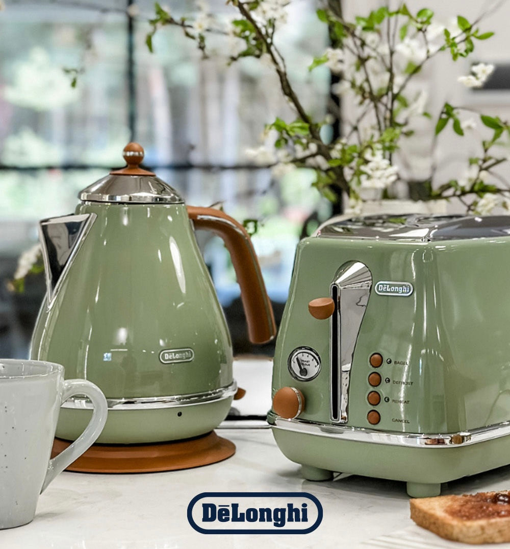 DeLonghi Icona Vintage Green Kettle & Toaster Set