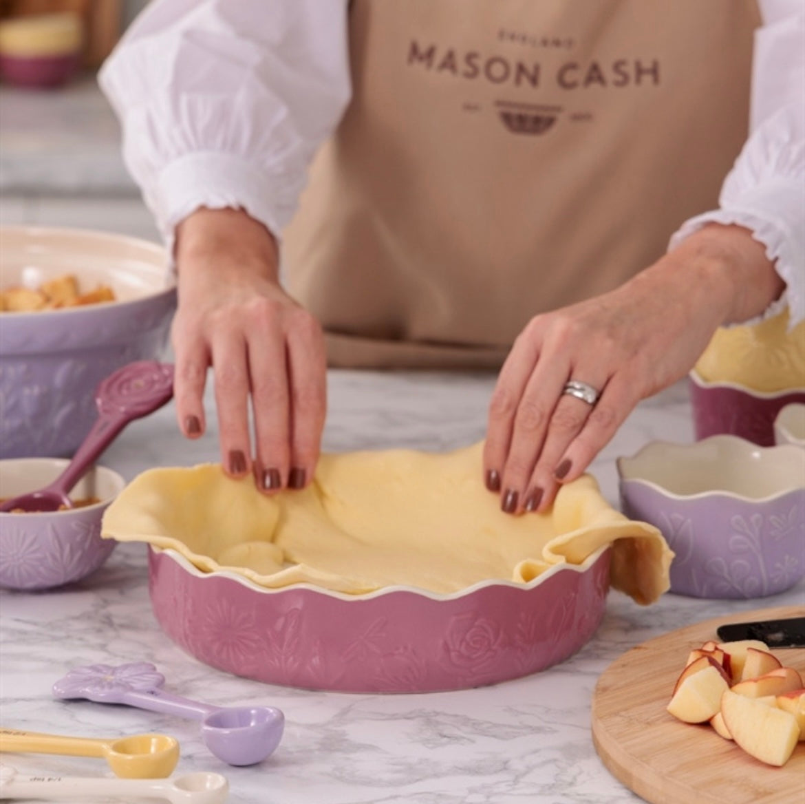 Mason Cash In the Meadow Round Pie Dish