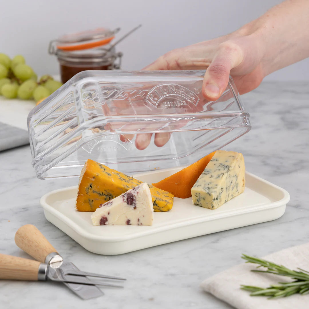 Kilner 23.4cm Glass Cheese Store
