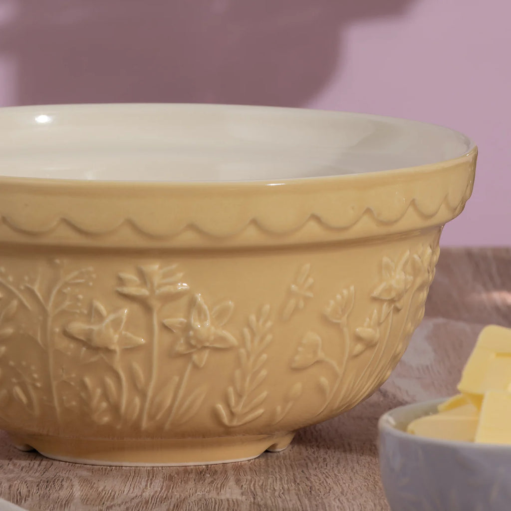 Mason Cash In The Meadow Daffodil 21cm Mixing Bowl
