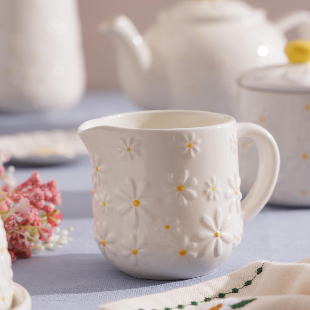 P&K Daisy Milk Creamer