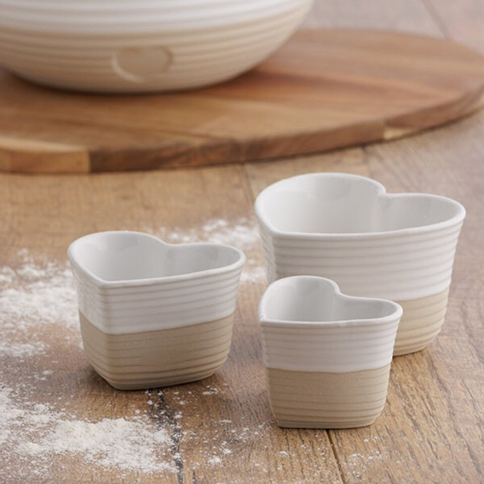 Rustic Charm Set of 3 Stoneware Measuring Cups