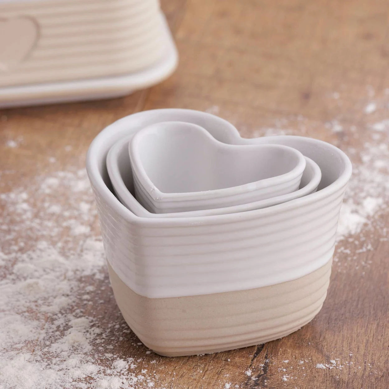 Rustic Charm Set of 3 Stoneware Measuring Cups